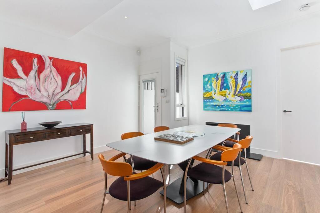 Villa Argo Melbourne Exterior photo